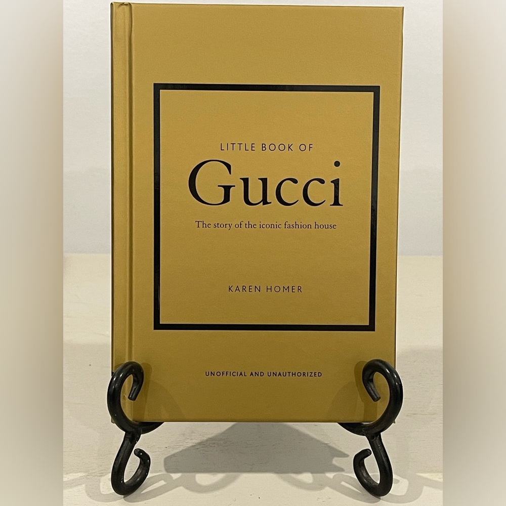 Little Guides to Style - a Historical Review of Four Fashion Icons - Picture 7 of 9